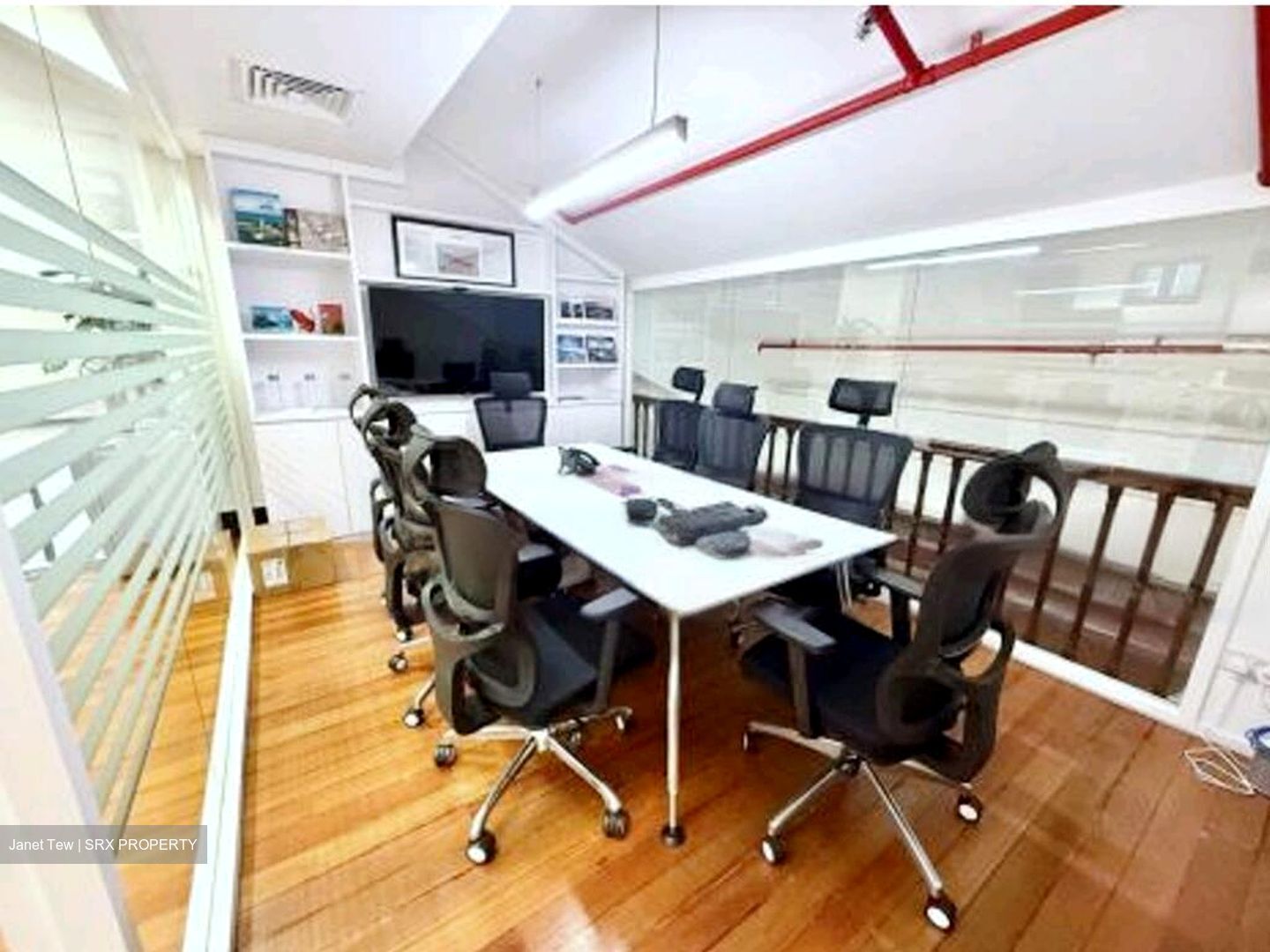 Capital Square (D1), Office #478983001